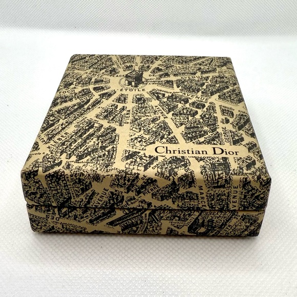 NIB Christian Dior lock and key VIP set - Picture 5 of 8